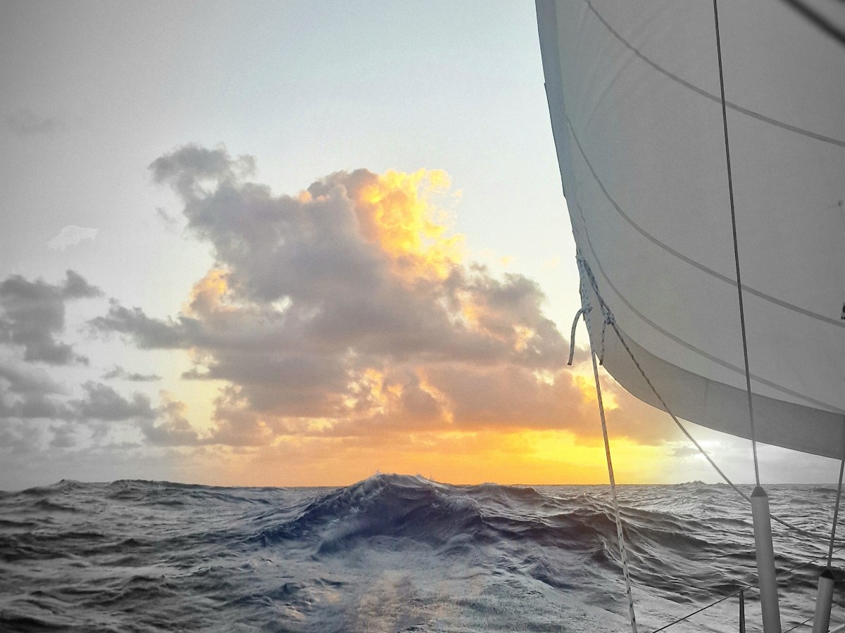 On open sea towards&nbsp;Samoa